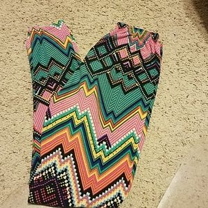 Eeve Buttery Soft One Size Leggings Zigzag